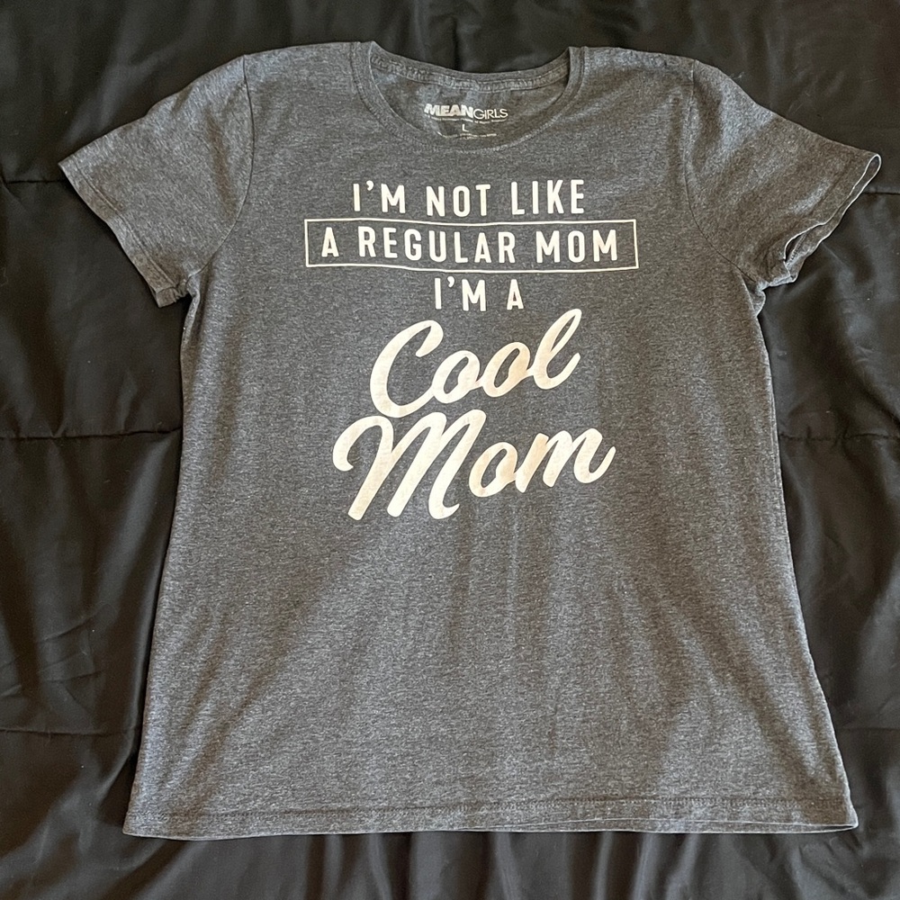 Mean Girls Gray 'Cool Mom' Graphic Tee